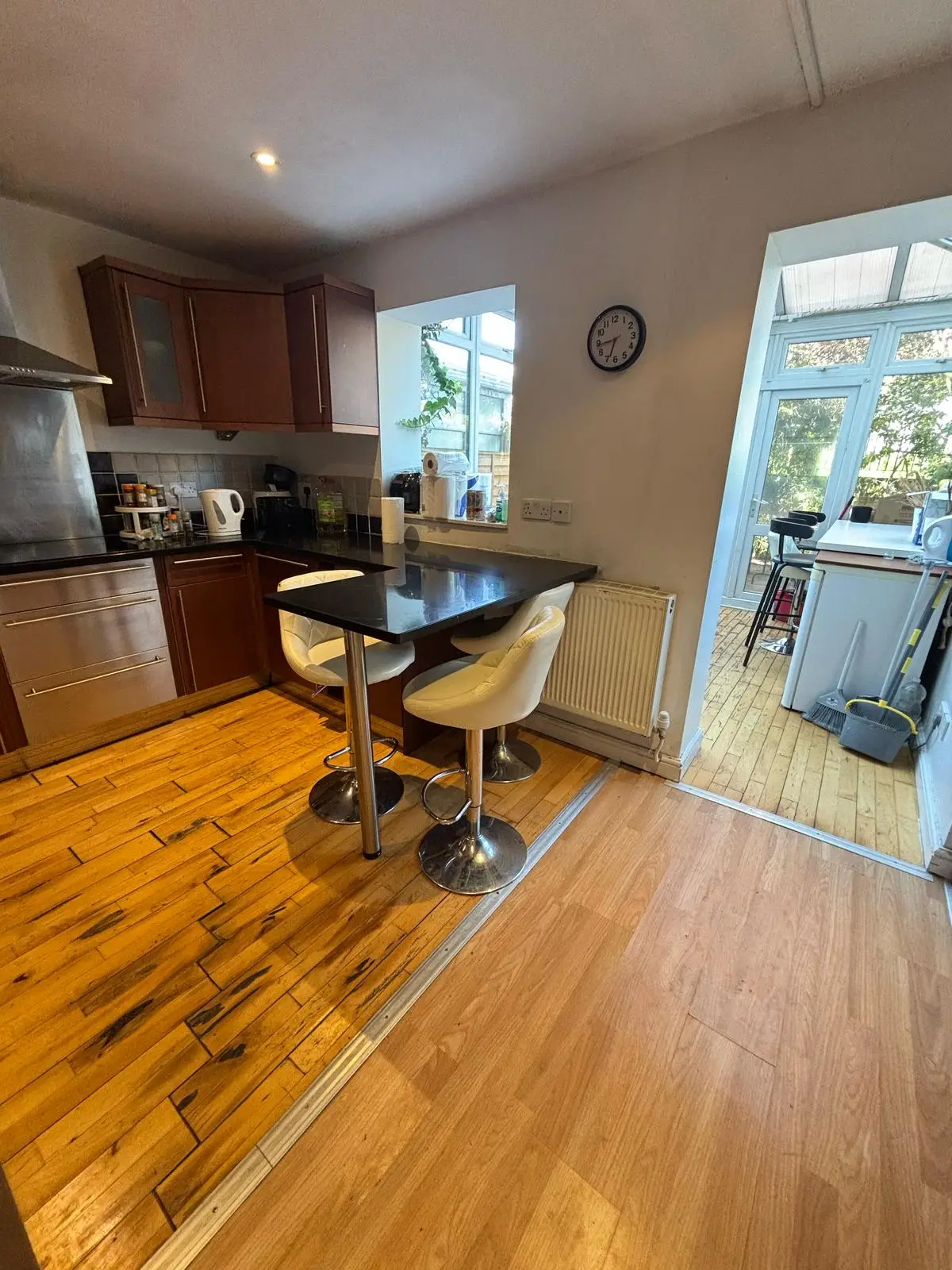 Double room near Westferry 
